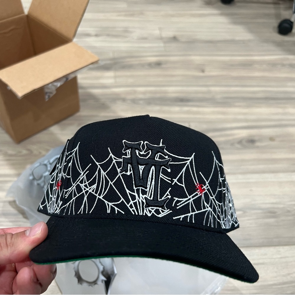 Kill the hype web hat KTHLA 
New with tags never tried on